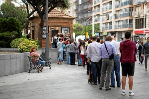 Colas a primera hora de la mañana para comprar las entradas.