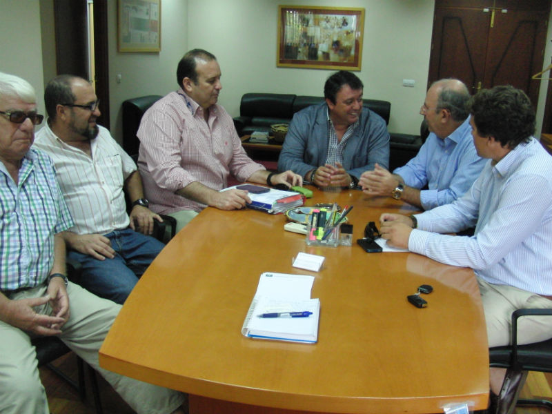 El delegado se reunió con el Colegio de Ingenieros Técnicos Industriales de Huelva.