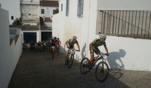 Sanlúcar de Guadiana fue escenario de la primera prueba de importancia de MTB XCO tras el parón estival en Andalucía.