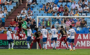 Ruymán fue el autor del primer gol del Recre, al rematar de cabeza un córner botado por Álvaro Antón. / Foto: Guillermo Mestre ( Heraldo).