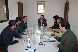 Reunión celebrada en el mes de mayo con distintos directores de hoteles para planificar la campaña estival.