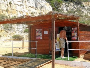 La biblioteca de la playa del Parador.