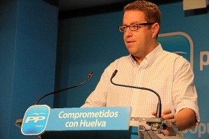 El portavoz de Economía del PP de Huelva, Francisco Riquel.