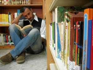 Infantes confiesa que desde niño le ha apasionado la lectura.