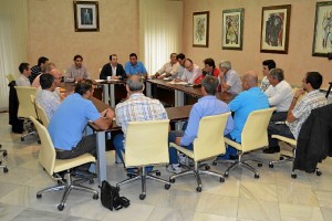 Reunión de la Mesa por el Empleo de Almonte.