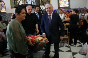 Un momento de la ofrenda floral. 