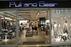 Pull&Bear también estará en Holea.