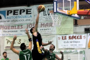 Espectacular acción de Sebas Domínguez ante Las Canteras.