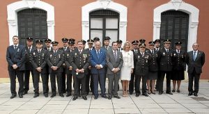 Foto de familia del Día de la Policía Nacional en Huelva.