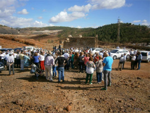 Casi 200 personas se dieron cita en la antigua aldea.