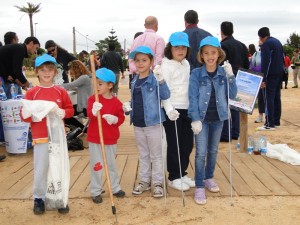 Un grupo de pequeños voluntarios en la edición de 2012.