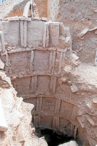 Detalle de silo para almacenamiento de la producción agrícola,  perteneciente a la Villa de La Almagra. / Foto: Área de Arqueología, UHU.