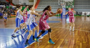 Difícil partido espera a las conqueristas en Las Palmas. / Foto: Pedro Burgos.