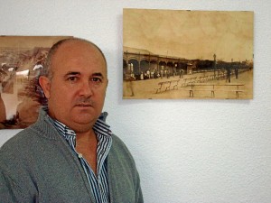 Domingo Martín, en la redacción de Huelva Buenas Noticias. / Foto: José Carlos Palma. 