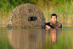 Además de conocer las técnicas fotográficas, Alejandro ha tenido que investigar el avifauna de la zona.