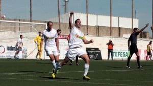 Fermín celebra el segundo gol del equipo condal. / Foto: Josele Ruiz.