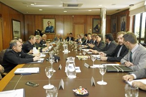 Reunión del Consejo de Administración del Puerto de Huelva. / Foto: José Carlos Palma. 