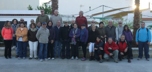 Los participantes en la ruta senderista organizada por el Ayuntamiento de San Juan del Puerto.