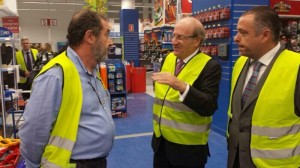 Visita del alcalde a las obras del ToysRus del Holea. 