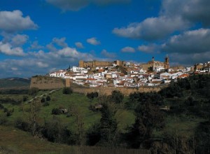 Vista de la localidad de Aroche.