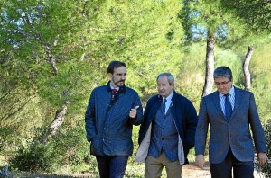 Alfonso Escámez, José Ignacio Llorens, y Antonio García, responsable de Protección Ambiental del Site Palos.