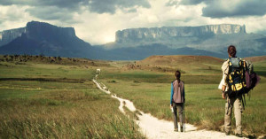 Fotograma de 'El camino más largo'.