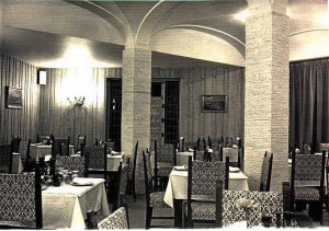 Los restaurantes comenzaron a proliferar en el siglo XX. / Foto: Archivo Domingo Martín. 