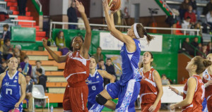 Nina Bogicevic, entre algodones, aunque parece que su concurso en San Sebastián no peligra. / Foto: Pedro Burgos.