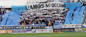 Los abonados del Recre podrán retirar las localidades que desee para el partido ante el Córdoba B aportando por cada una de ellas un kilo de alimento no perecedero.