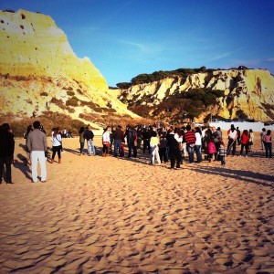 Una imagen de la playa del Parador durante la grabación del video.