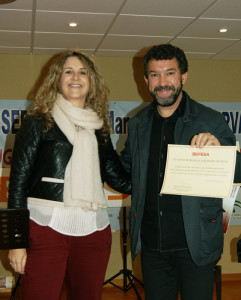 Nereida Pascual entregó el diploma a José Luis Pastor.