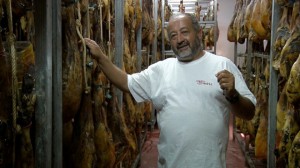 El jamón ibérico ha sido el protagonista indiscutible de las imágenes grabadas en la Sierra de Huelva.