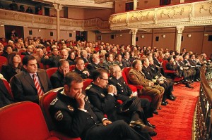 Asistentes al acto celebrado en el Gran Teatro de Huelva. / Foto: José Carlos Palma.