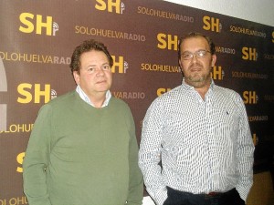 Juan Riquelme y Jesús Ricca en la sede de Solo Huelva Radio.