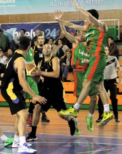 Partido muy equilibrado de los jugadores onubenses.