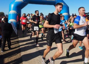 Momento de la salida de la San Silvestre en San Silvestre.