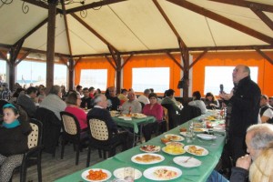 Zamudio se dirige a los andalucistas reunidos para festejar el 4D