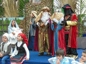 El Belén se encuentra en la plaza Isabel la Católica de la capital.