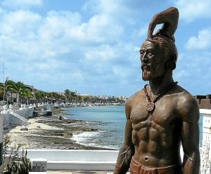 Escultura de Gonzalo Guerrero en Cozumel, la isla más grande del Caribe mexicano.