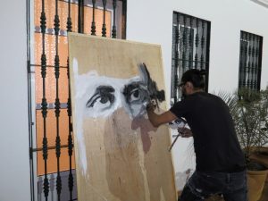 Emilio Fornieles trabajando en la pintura de Juan Ramón.