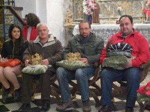 Las personas elegidas para representar a Sus Majestades de Oriente y el Cartero Real.