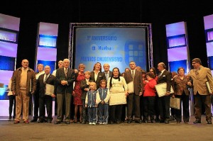 Foto de familia de los premiados.