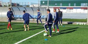 Los recreativistas preparan el partido de Copa en la Ciudad Deportiva del Barcelona.