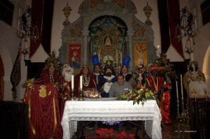 Los Reyes Magos en una anterior visita a la Hermandad del Rocío de Huelva.