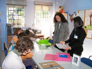 La delegada ha visitado la sede de Ansares.