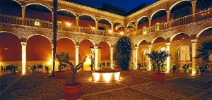 Juan Andrés es el chef del restaurante de un hotel de cinco estrellas granadino.