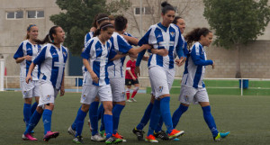 Las jugadoras del Fundación Cajasol San Juan confían en sorprender a la Real en Zubieta. / Foto: Juanma Arrazola. 