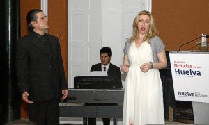 El tenor Fernando Vázquez y la soprano Rosina Montes. 