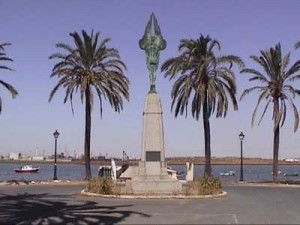 Monumento al Plus Ultra en La Rábida. 