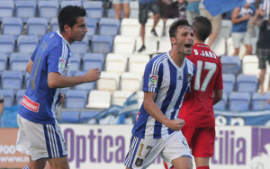 Arana fue el autor del gol del Recre en el empate (1-1) con el Sporting en la primera vuelta. / Foto: Josele Ruiz.